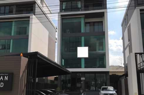 Office for rent in Baan Panna Ekkamai-Ramindra, Lat Phrao, Bangkok