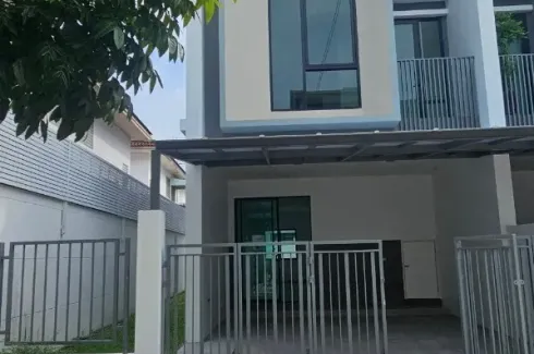 3 Bedroom Townhouse for sale in Timehome 62, Dokmai, Bangkok