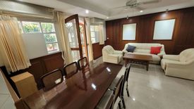 3 Bedroom Condo for rent in Khlong Tan, Bangkok near BTS Phrom Phong