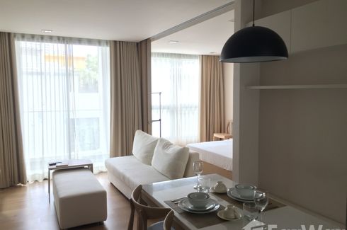 1 Bedroom Condo for rent in Liv At 49, Khlong Tan Nuea, Bangkok near BTS Thong Lo