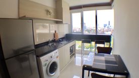 1 Bedroom Condo for rent in Rhythm Sathorn - Narathiwas, Thung Maha Mek, Bangkok near BTS Chong Nonsi