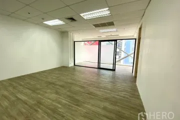 Office for rent in Khlong Toei Nuea, Bangkok near MRT Sukhumvit