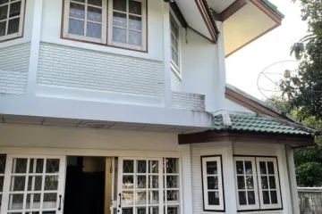 4 Bedroom House for rent in Khlong Kluea, Nonthaburi near MRT Si Rat