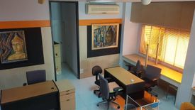 6 Bedroom Office for rent in Din Daeng, Bangkok near MRT Phra Ram 9