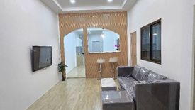 3 Bedroom Townhouse for sale in Na Kluea, Chonburi