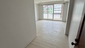 1 Bedroom Condo for sale in Chong Nonsi, Bangkok