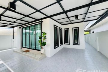 2 Bedroom House for sale in Rattanakorn Village 18, Na Kluea, Chonburi