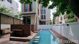 3 Bedroom Condo for rent in Baan Lux - Sathon, Chong Nonsi, Bangkok near MRT Khlong Toei