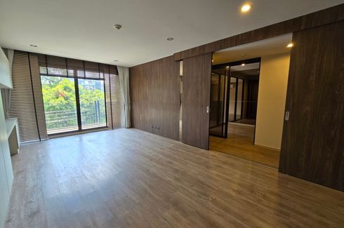 1 Bedroom Condo for sale in Noble Above Wireless-Ruamrudee, Langsuan, Bangkok near BTS Nana