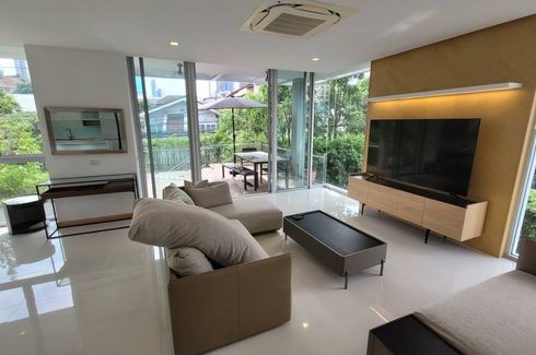 3 Bedroom House for rent in Khlong Tan Nuea, Bangkok