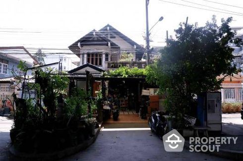 6 Bedroom House for sale in Sam Sen Nai, Bangkok near Airport Rail Link Ratchawithi