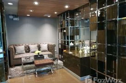 1 Bedroom Condo for sale in Metro Luxe Rama 4, Khlong Toei, Bangkok near BTS Ekkamai