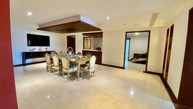 3 Bedroom Condo for sale in Kallista Mansion, Khlong Toei Nuea, Bangkok near BTS Nana