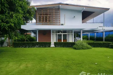 5 Bedroom House for rent in Thanon Phaya Thai, Bangkok near MRT Rang Nam