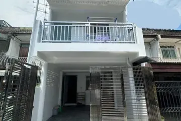 3 Bedroom Townhouse for rent in Bang Chak, Bangkok near BTS Punnawithi