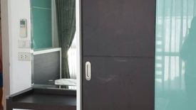 2 Bedroom Condo for sale in Bang Lamphu Lang, Bangkok near BTS Saphan Taksin