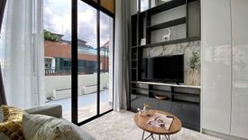 3 Bedroom Condo for rent in Maestro 02 Ruamrudee, Lumpini, Bangkok near BTS Ploen Chit