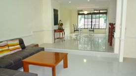 3 Bedroom House for rent in Moo Baan Chicha Castle, Khlong Toei Nuea, Bangkok near MRT Phetchaburi