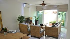 3 Bedroom Townhouse for rent in Khlong Tan Nuea, Bangkok