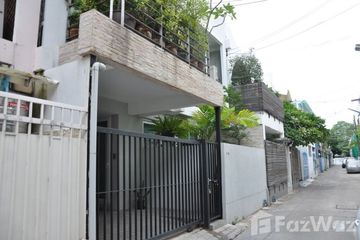 3 Bedroom Townhouse for rent in Khlong Tan Nuea, Bangkok