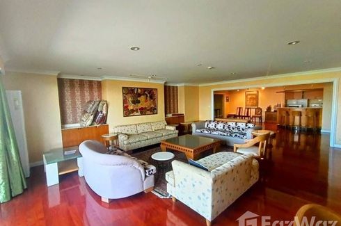 3 Bedroom Condo for rent in Oriental Towers, Khlong Tan Nuea, Bangkok near BTS Thong Lo