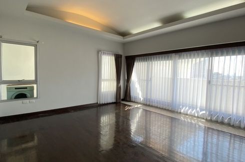 3 Bedroom Condo for rent in Baan Thirapa, Thung Maha Mek, Bangkok near BTS Chong Nonsi