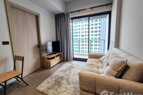 1 Bedroom Condo for rent in The Lofts Asoke, Khlong Toei Nuea, Bangkok near MRT Phetchaburi