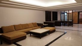 3 Bedroom Condo for rent in Oriental Towers, Khlong Tan Nuea, Bangkok near BTS Thong Lo