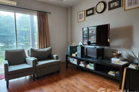 3 Bedroom Townhouse for sale in Thanapat Haus Sathorn - Narathiwas, Chong Nonsi, Bangkok