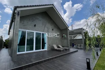 2 Bedroom House for sale in 