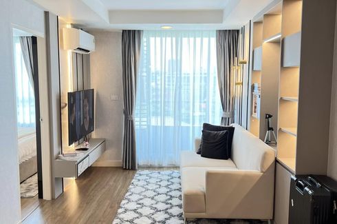 2 Bedroom Condo for rent in The Kris Ratchada 17, Din Daeng, Bangkok near MRT Sutthisan