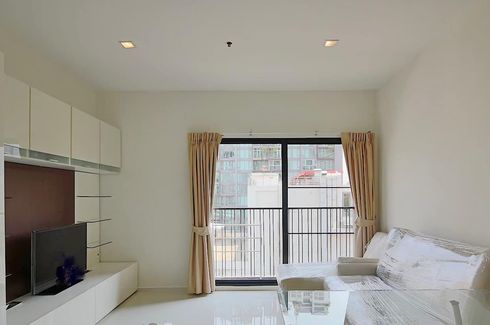 1 Bedroom Condo for rent in Phra Khanong Nuea, Bangkok near BTS Ekkamai