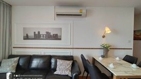 2 Bedroom Condo for rent in Silom, Bangkok near BTS Surasak