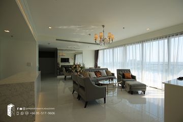 3 Bedroom Condo for rent in Bang Khlo, Bangkok