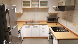 2 Bedroom Condo for rent in Langsuan, Bangkok near BTS Ploen Chit