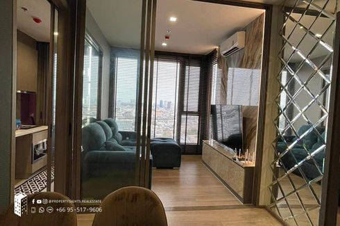 1 Bedroom Condo for rent in Wat Phraya Krai, Bangkok