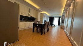 2 Bedroom Condo for rent in Khlong Tan Nuea, Bangkok