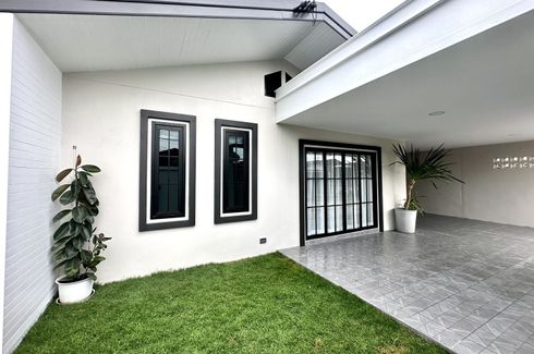 3 Bedroom House for sale in Na Kluea, Chonburi