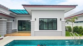 3 Bedroom House for sale in Na Kluea, Chonburi