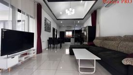 3 Bedroom House for sale in Na Kluea, Chonburi