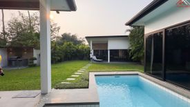 4 Bedroom House for sale in Na Kluea, Chonburi