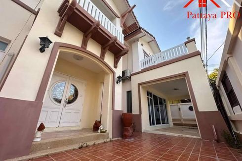 4 Bedroom House for sale in Na Kluea, Chonburi