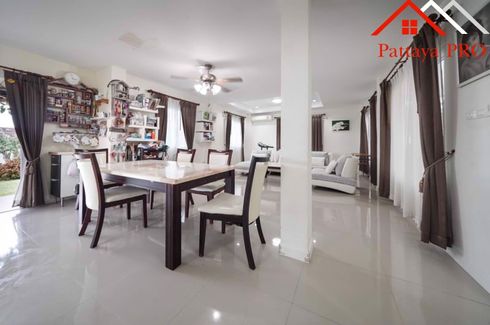 3 Bedroom House for sale in Na Kluea, Chonburi