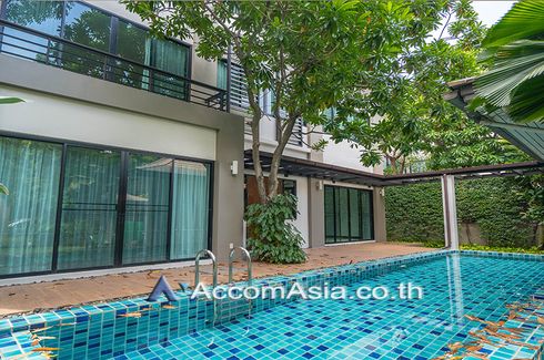 3 Bedroom House for rent in Phra Khanong, Bangkok near BTS Thong Lo