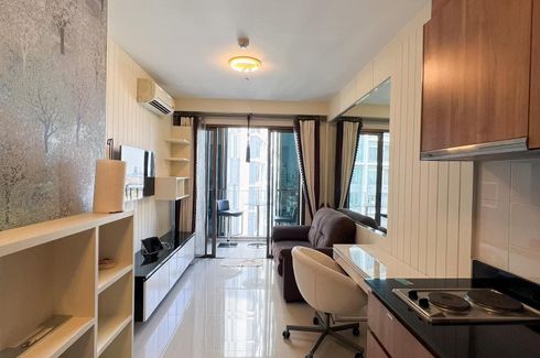 1 Bedroom Condo for rent in Ideo Sathorn - Taksin, Bang Lamphu Lang, Bangkok near BTS Krung Thon Buri