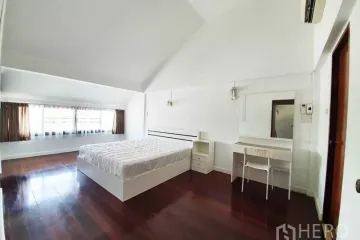 3 Bedroom House for rent in Bang Chak, Bangkok near BTS Punnawithi