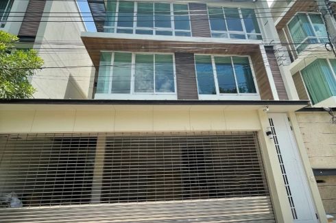 4 Bedroom House for Sale or Rent in Sam Sen Nai, Bangkok near BTS Saphan Kwai