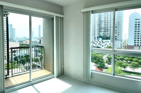 2 Bedroom Condo for rent in Hive Taksin, Khlong Ton Sai, Bangkok near BTS Wongwian Yai