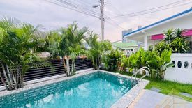 3 Bedroom House for sale in Na Kluea, Chonburi