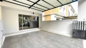 3 Bedroom Townhouse for sale in ECO SPACE KASET-NAWAMIN, Chorakhe Bua, Bangkok